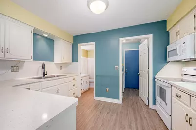 1009 4th Avenue E, Shakopee, MN 55379 - Photo 10