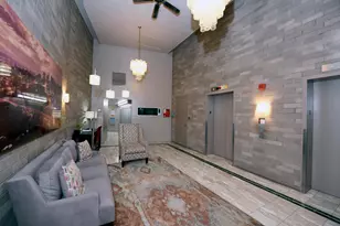 66 9th St E, Saint Paul, MN 55101 - Photo 4