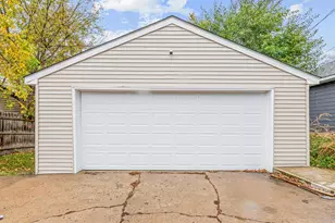 3555 Dupont Ave N, Minneapolis, MN 55412 - Photo 28