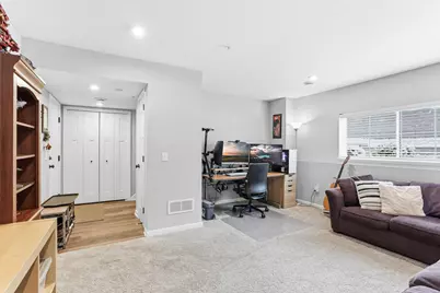 2210 Gateway Curve, North Saint Paul, MN 55109 - Photo 30