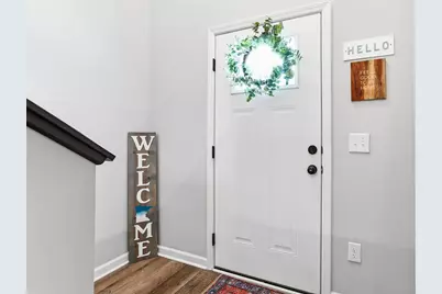 2210 Gateway Curve, North Saint Paul, MN 55109 - Photo 2