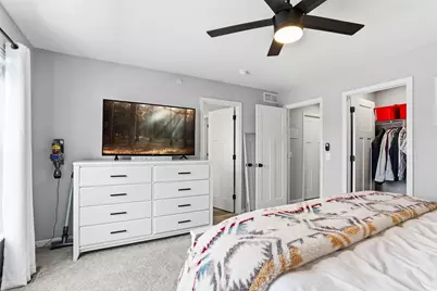 2210 Gateway Curve, North Saint Paul, MN 55109 - Photo 18