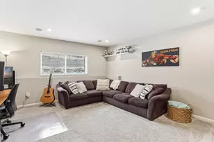 2210 Gateway Curv, North Saint Paul, MN 55109 - Photo 28