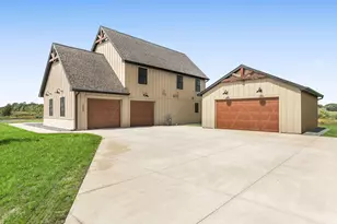 1093 20th Ave N, Sartell, MN 56377 - Photo 2