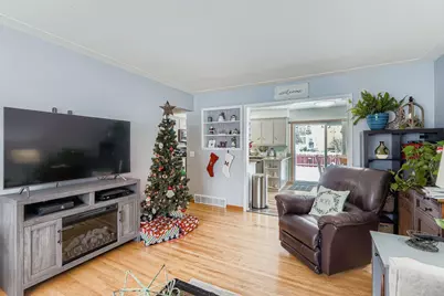 639 7th Street W, Hastings, MN 55033 - Photo 6