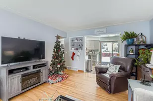 639 7th St W, Hastings, MN 55033 - Photo 6