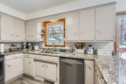 639 7th Street W, Hastings, MN 55033 - Photo 8