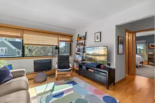 2530 1st Ave S, Minneapolis, MN 55404 - Photo 8