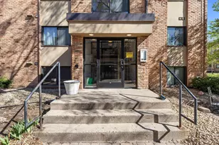 2530 1st Ave S, Minneapolis, MN 55404 - Photo 4