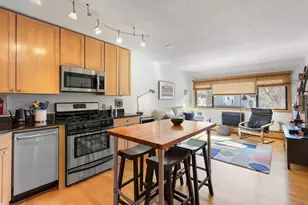 2530 1st Ave S, Minneapolis, MN 55404 - Photo 10