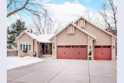 129 Hemlock Place, Vadnais Heights, MN 55127 - Photo 2