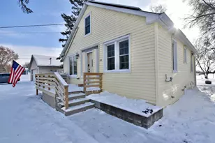 215 W Pike St, Osakis, MN 56360 - Photo 6