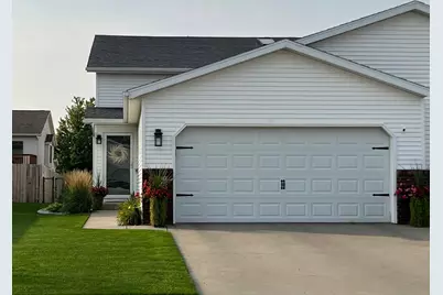 4306 39th Avenue S, Fargo, ND 58104 - Photo 2