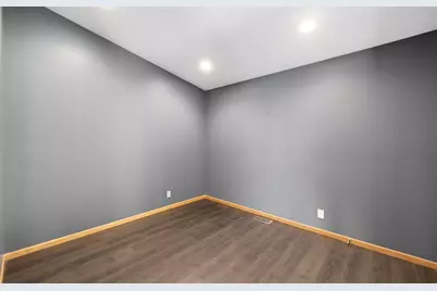 4306 39th Avenue S, Fargo, ND 58104 - Photo 10