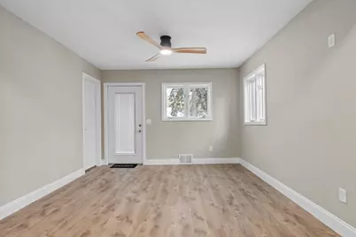 119 Quincy Street N, Alexandria, MN 56308 - Photo 8