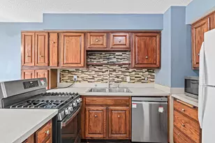 5636 Brookdale Dr N, Brooklyn Park, MN 55443 - Photo 8