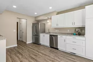 3873 Dolomite Dr, Eagan, MN 55122 - Photo 2