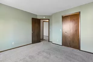 3873 Dolomite Dr, Eagan, MN 55122 - Photo 16