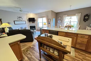 7517 5th St N, Oakdale, MN 55128 - Photo 4