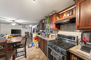 7433 West Cir NE, Fridley, MN 55432 - Photo 8