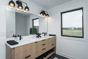 2811 Wildflower Ln SW, Rochester, MN 55902 - Photo 36