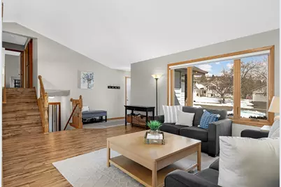 1251 Lake Susan Hills Drive, Chanhassen, MN 55317 - Photo 10