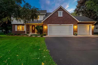 8769 Jewel Avenue S, Cottage Grove, MN 55016 - Photo 2