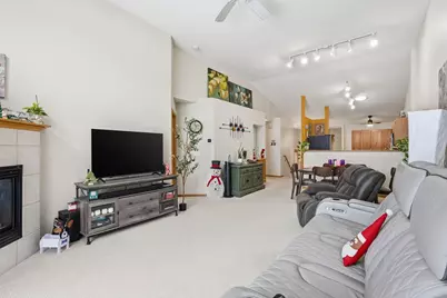 3909 93rd Avenue N, Brooklyn Park, MN 55443 - Photo 10