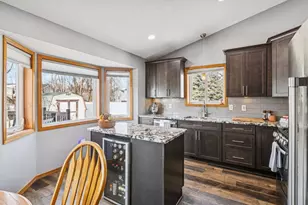 9498 Hamlet Ave S, Cottage Grove, MN 55016 - Photo 10