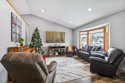 9498 Hamlet Avenue S, Cottage Grove, MN 55016 - Photo 22