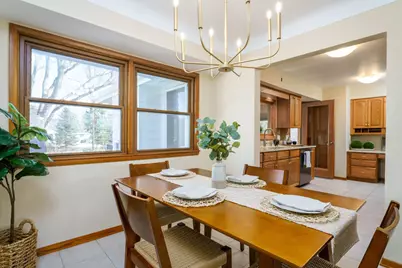 1404 Primrose Curve, Roseville, MN 55113 - Photo 8