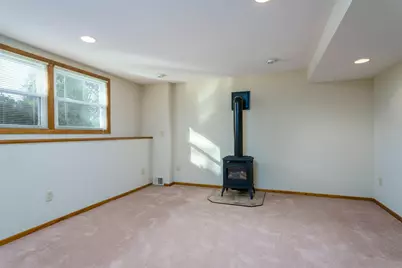 1404 Primrose Curve, Roseville, MN 55113 - Photo 18