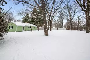102 Woodhill Rd, Saint Cloud, MN 56301 - Photo 2