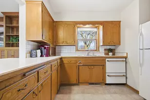 1555 Cottage Ave E, Saint Paul, MN 55106 - Photo 12