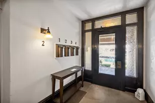 2112 Emerson Ave S, Minneapolis, MN 55405 - Photo 22