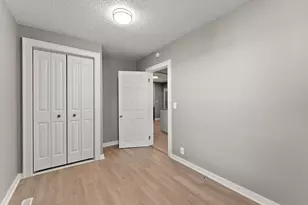 303 Cesar Chavez St, Saint Paul, MN 55107 - Photo 16