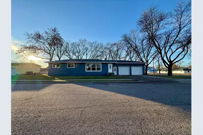 203 8th Street SE, Barnesville, MN 56514 - Photo 2
