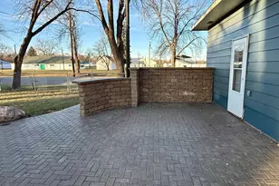 203 8th St SE, Barnesville, MN 56514 - Photo 4