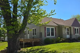918 Clausen Ave, Albert Lea, MN 56007 - Photo 2