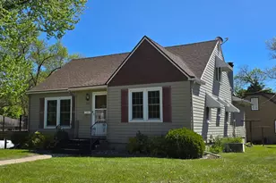 918 Clausen Ave, Albert Lea, MN 56007 - Photo 1