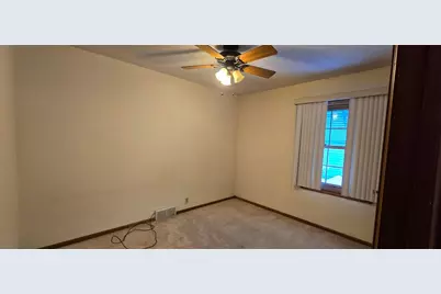918 Clausen Avenue, Albert Lea, MN 56007 - Photo 18