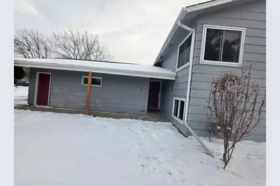 8423 Brunswick Avenue N, Brooklyn Park, MN 55443 - Photo 2