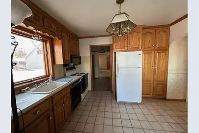 700 Oakland Place NE, Austin, MN 55912 - Photo 4