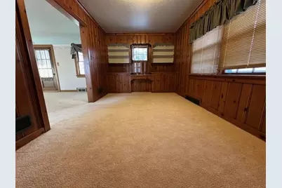 700 Oakland Place NE, Austin, MN 55912 - Photo 6