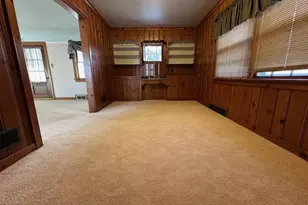 700 Oakland Pl NE, Austin, MN 55912 - Photo 6