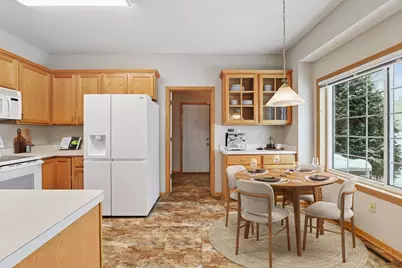 4125 Lawndale Lane N, Plymouth, MN 55446 - Photo 4