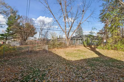 1312 E 93 1/2 Street, Bloomington, MN 55425 - Photo 32