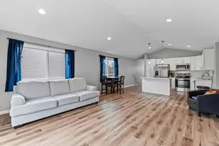 2002 Buffalo Run Rd, Buffalo, MN 55313 - Photo 8