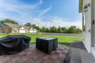 291 Appleblossom Ln E, Shakopee, MN 55379 - Photo 36