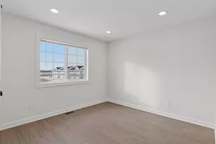 628 Franklin St, Roberts, WI 54023 - Photo 28